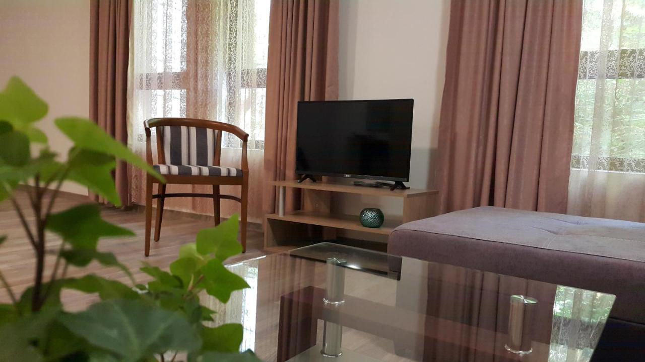 Art House Plovdiv Hotel Bagian luar foto